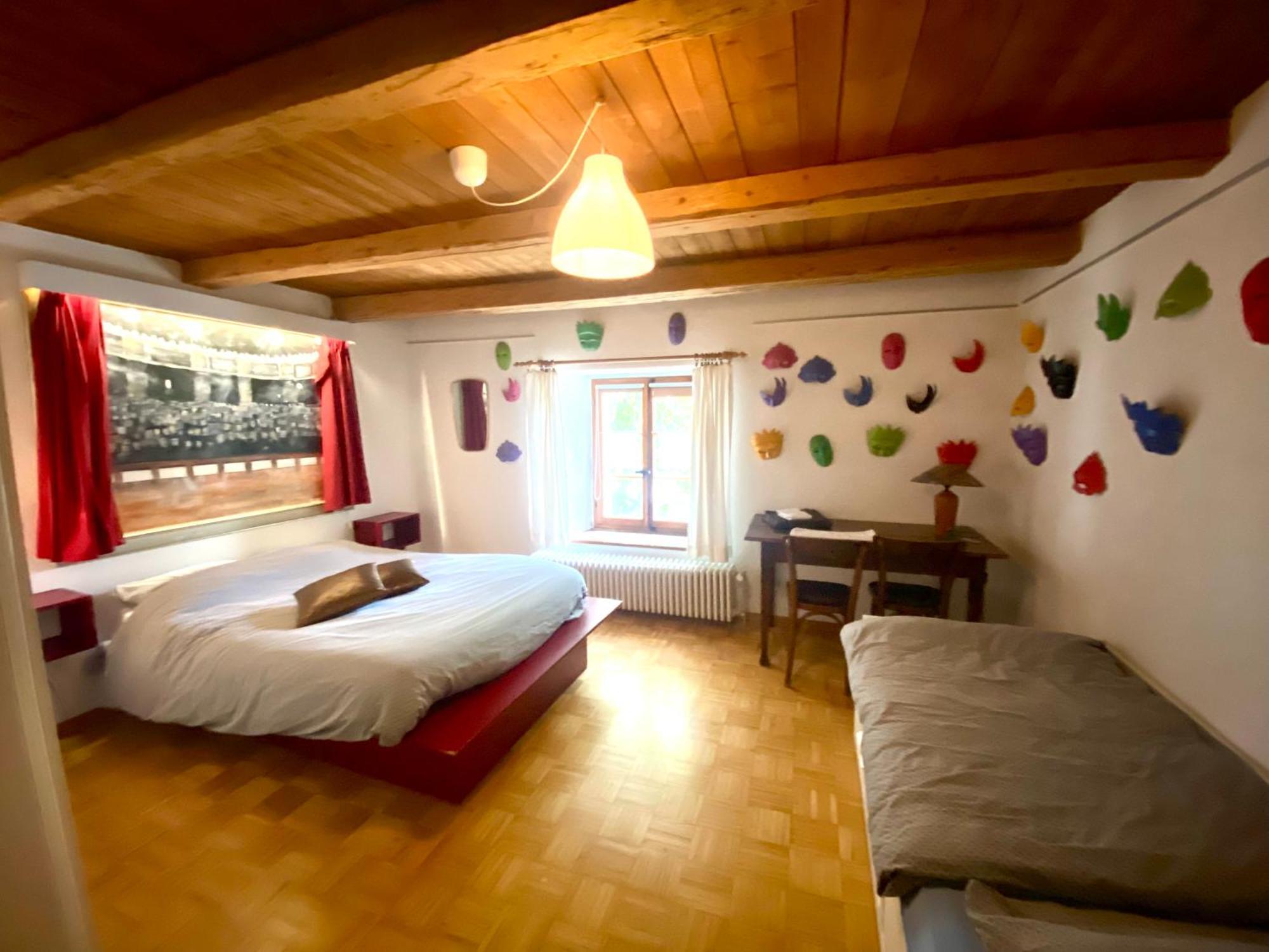 Cafe Du Soleil Hotel Saignelegier Luaran gambar